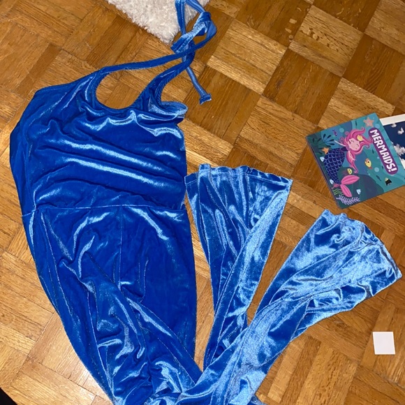 Brand new never worn velvet H&M blue jumpsuit - Picture 1 of 3